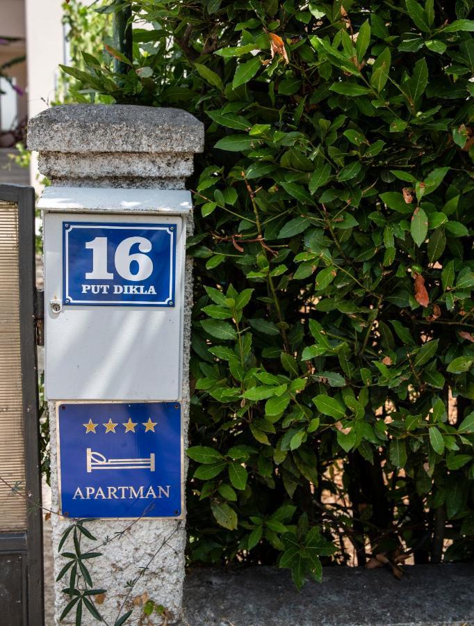 Iadertina Apartment 扎达尔 外观 照片